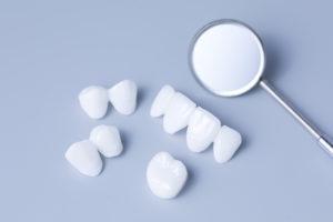 zirconia dentures is used for cosmetic purposes in dental clinics